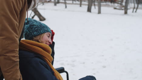 couple enjoying a winter day in the park