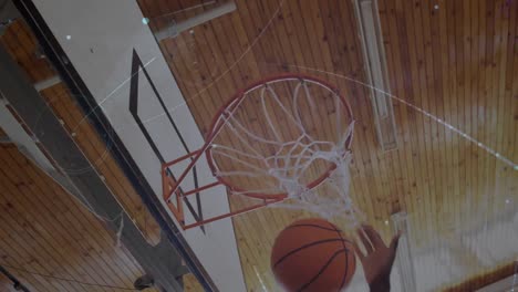 Animation-Des-Netzwerks-Von-Verbindungen-Während-Eines-Basketballspiels-Im-Fitnessstudio