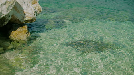 Fondo-De-Vacaciones-De-Agua-De-Mar-Azul