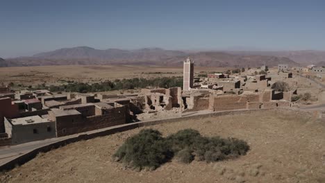 Luftaufnahme-Eines-Dorfes-Im-Süden-Marokkos,-In-Der-Nähe-Von-Taliouine