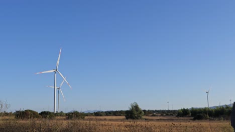 parque eólico en cerdeña, italia