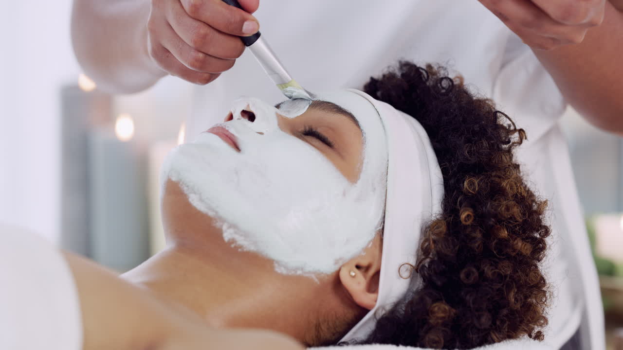 그녀를 빛나게 하는 미용 치료