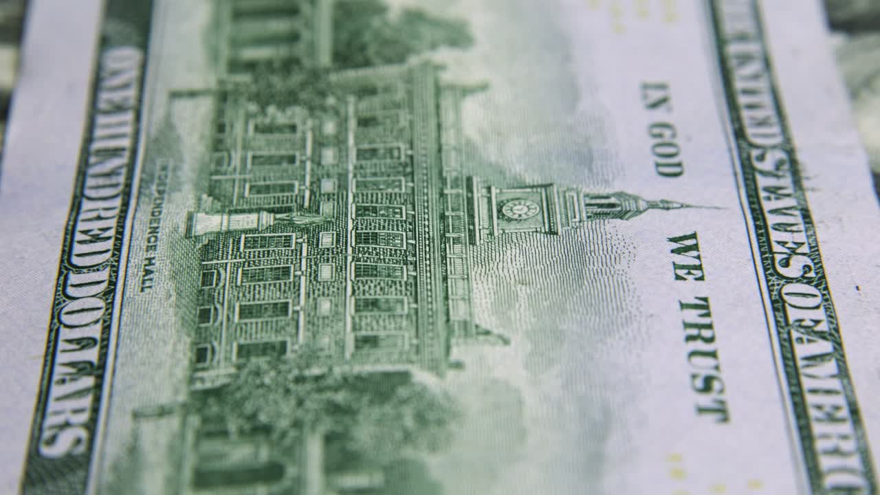 billetes de dólar estadounidense, dinero de papel, moneda de tasa de cambio. billetes de efectivo. el concepto de finanzas e inversión. cien dólares estadounidenses. economía empresarial