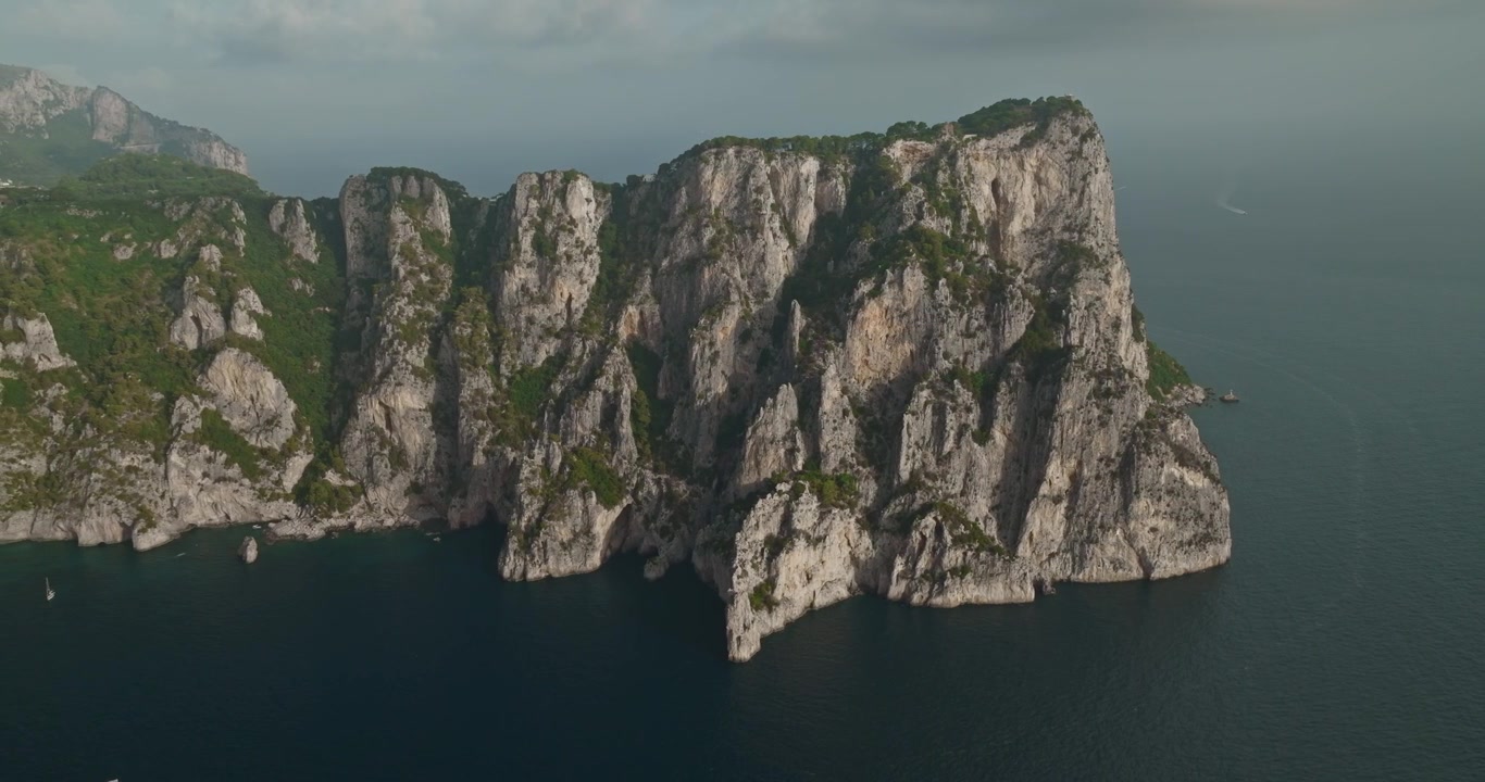 Vista panoramica dell'isola di Capri in Italia