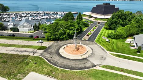 rotating around a cool statue in muskegon