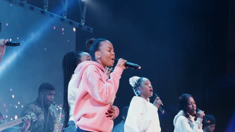 praise and worship choir performance