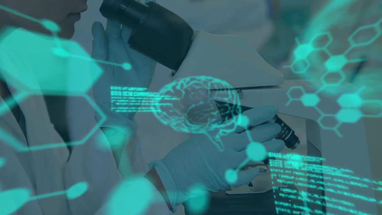animazione di elaborazione dei dati su una scienziata caucasica con un microscopio