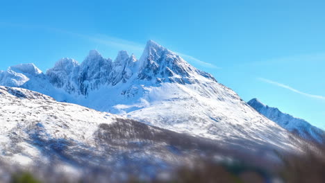 Landschaft-Aus-Eis,-Winter-Oder-Schnee-Auf-Dem-Berg