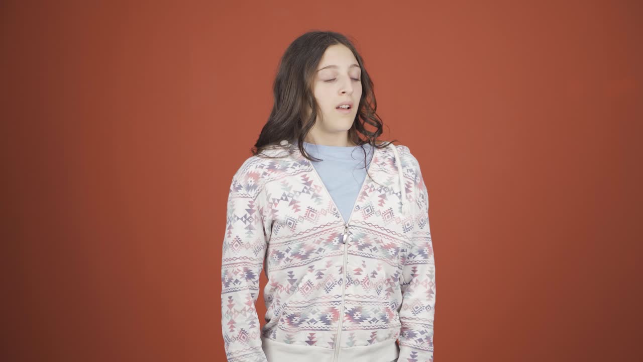 She's a young woman with a fussy and time pressure.