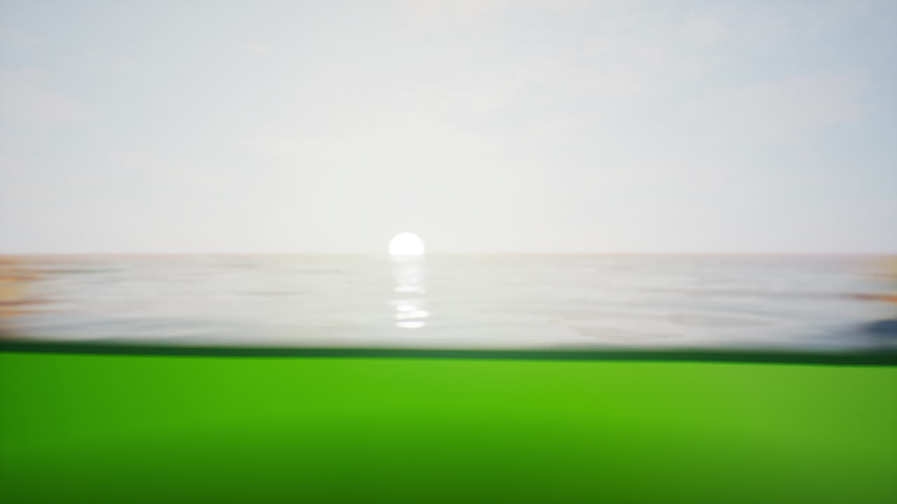 바다 위의 놀라운 일몰: 표면 위와 표면 아래