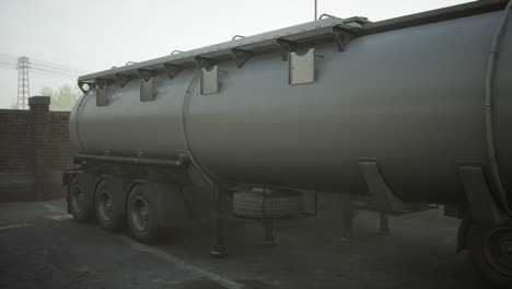 fuel-truck-for-transport-fuel-to-petrochemical-oil-refinery