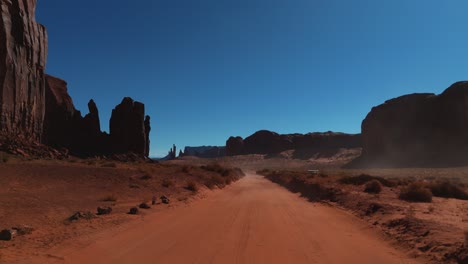 monument valley in arizona and utah