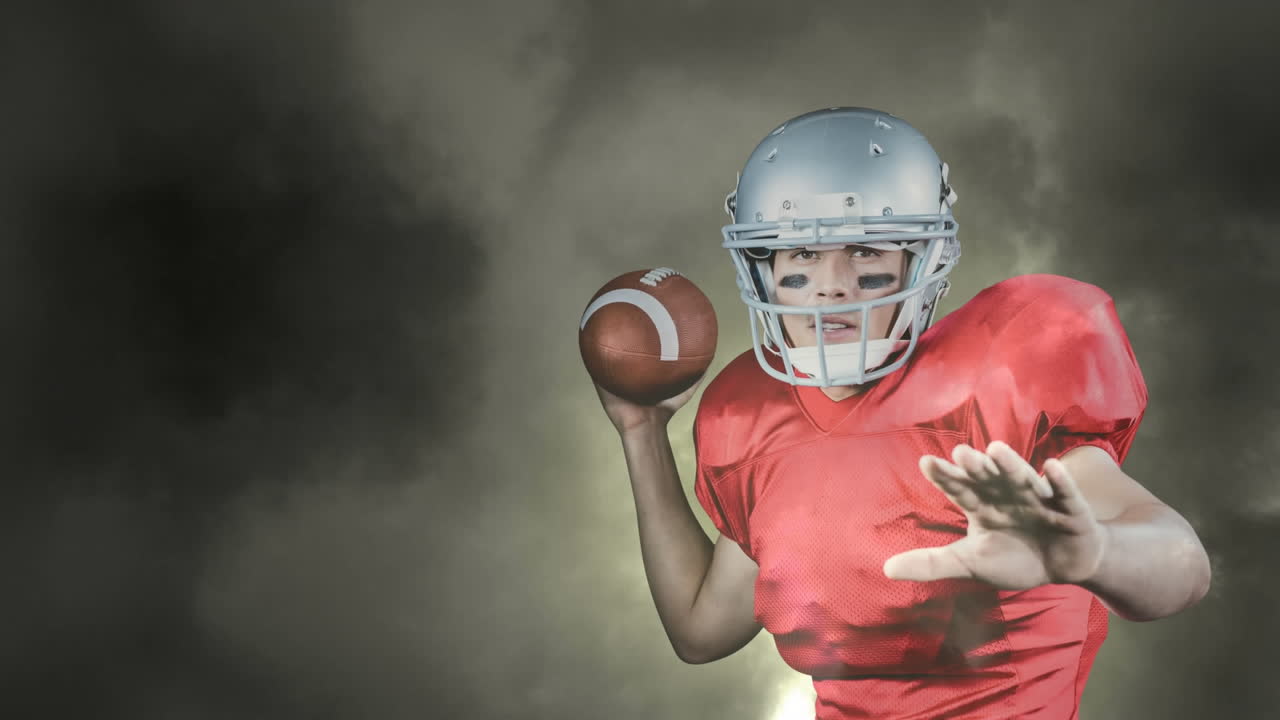 animación de un jugador de rugby masculino biracial lanzando la pelota contra el espacio de copia en nubes oscuras