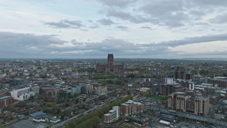 Experience-Liverpool's-allure:-from-cathedrals-to-its-iconic-waterfront.