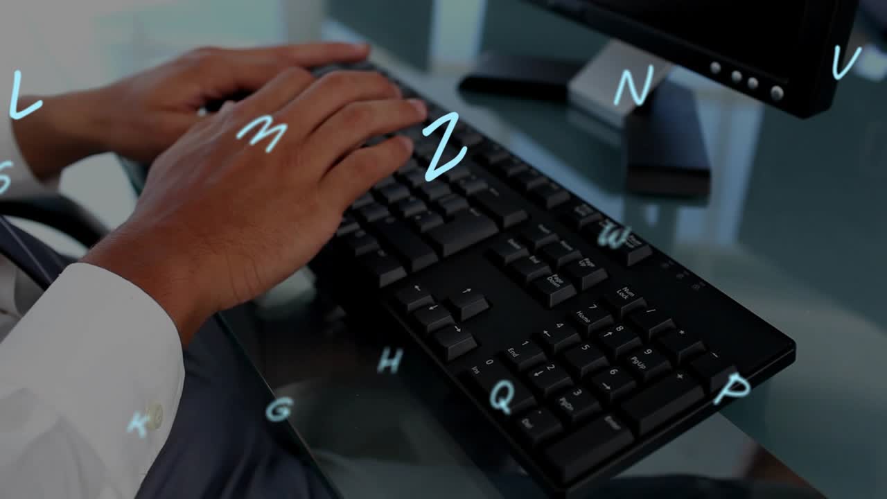 Hender taster på svart tastatur, første tastetrykk starter blåaktige bokstaver som svever og viser bevegelse.