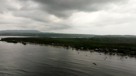 Picturesque-and-tranquil-Mangrove-Point-in-Nusa-Lembongan,-Indonesia