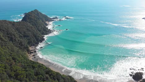 beautiful-natural-coastline-with-turquoise-water