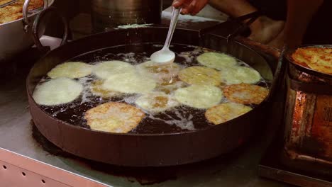 Indian-street-food-Fried-Jhangri-or-jalebi.-Rajasthan-state-in-western-India.