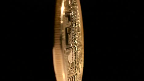 primer plano de la moneda de bitcoin