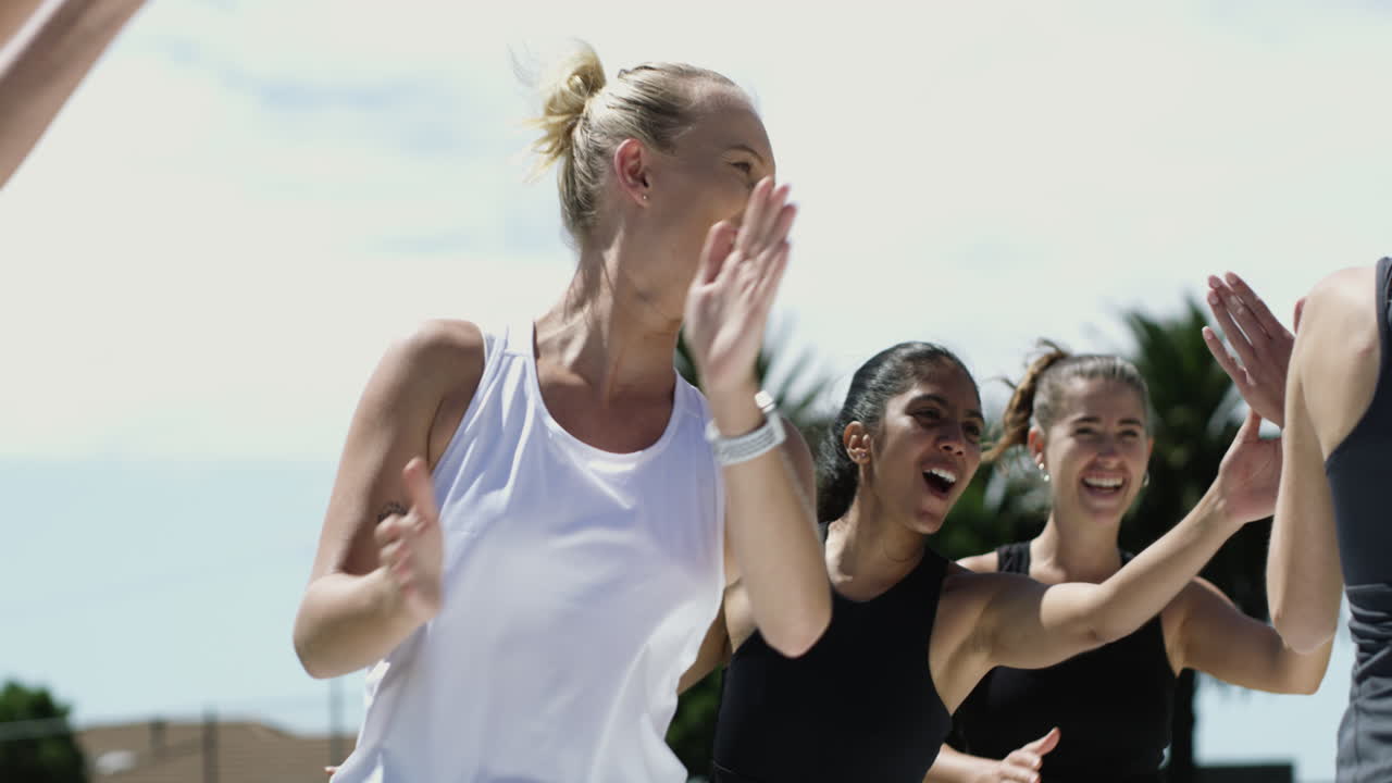 футбольная команда, которую нужно победить