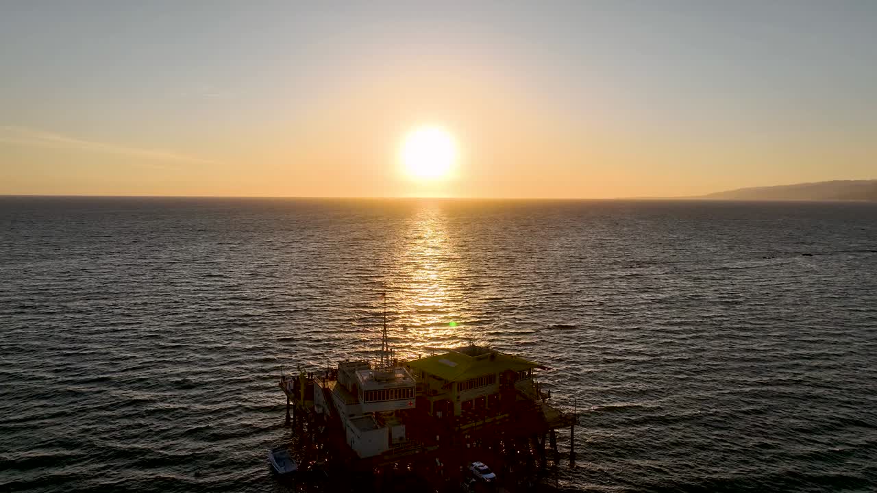 el muelle de santa mónica en los ángeles en california, estados unidos