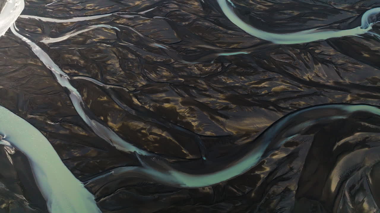 sureste de islandia - trenzas del río kalfafell - de cerca