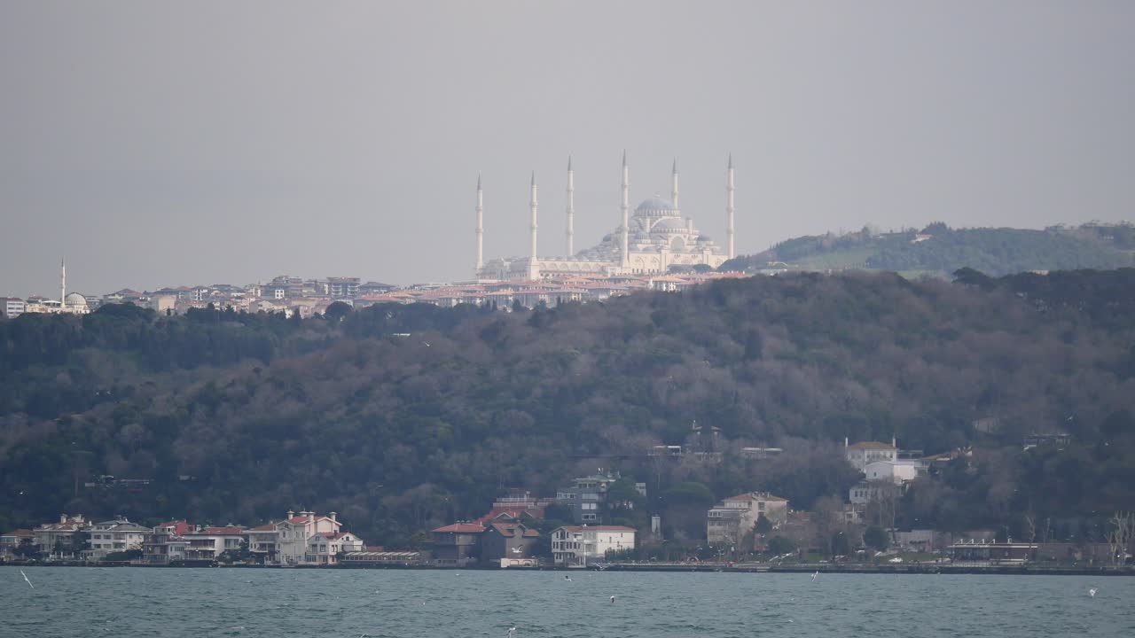 paisaje de la ciudad de estambul con vista a la mezquita