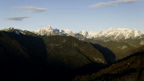 paisaje de la cordillera alpina