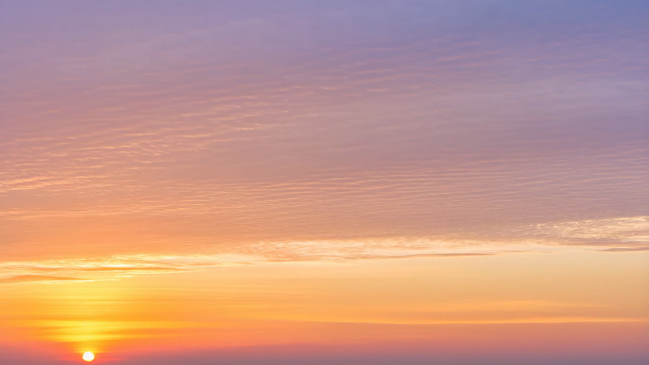Vibrant Sunset Sky with Colorful Clouds