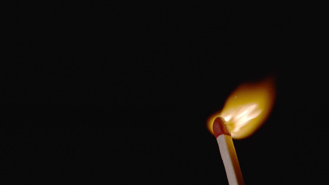 iluminación de partidos 4k a 1000 fps tomada con phantom 4k veo