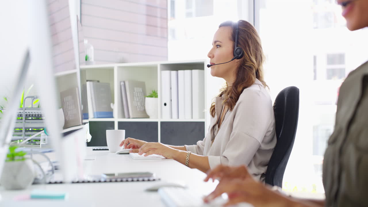 un gran servicio al cliente proviene de empleados felices.