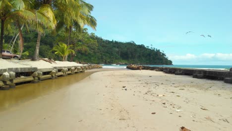 Maracas-Strandfluss-In-Trinidad