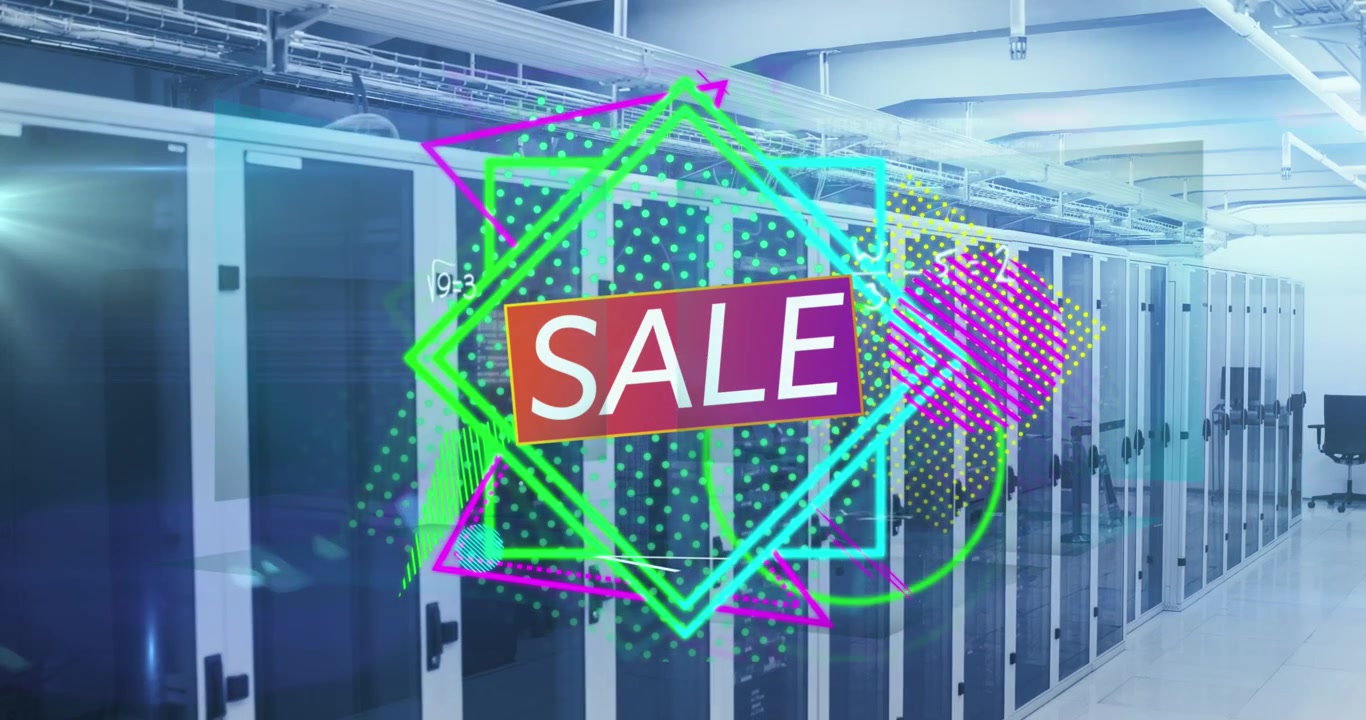 Animazione di banner di testo "saldi" su forme astratte al neon in una sala server di computer