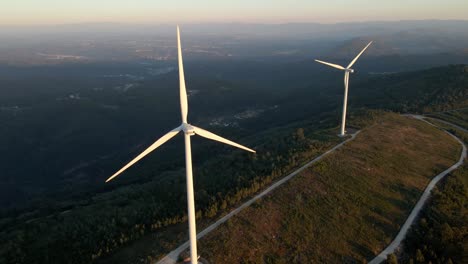 Wind-farm-on-top-of-the-mountain