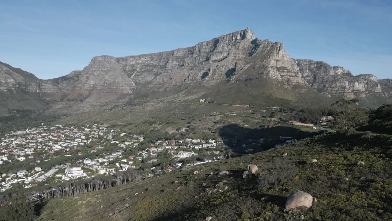 Drone shot of Cape Town's Table Mountain on a sunny day