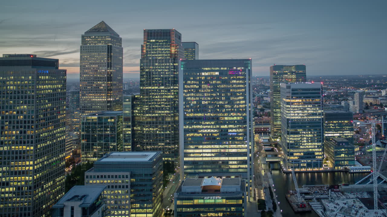 muelles rascacielos puesta de sol 4k 12