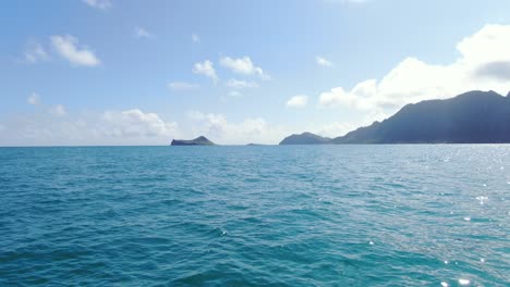 -Waimanalo-Bay-and-Sherwood-Beach-Forest-in-Hawaii