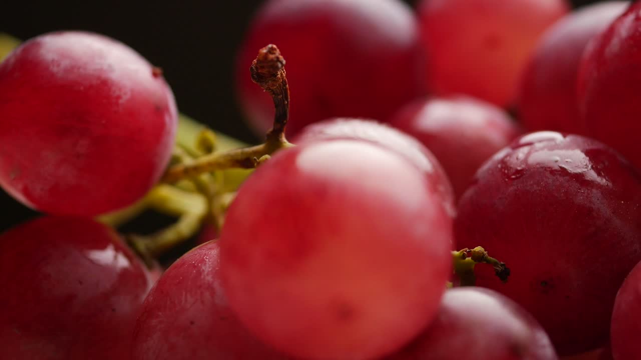 primer plano de las uvas rojas