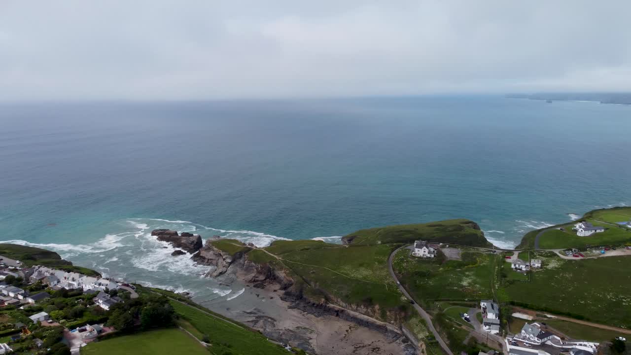 Port Gavernen 4K-dronekuvaa Cornwallista, Englannista.