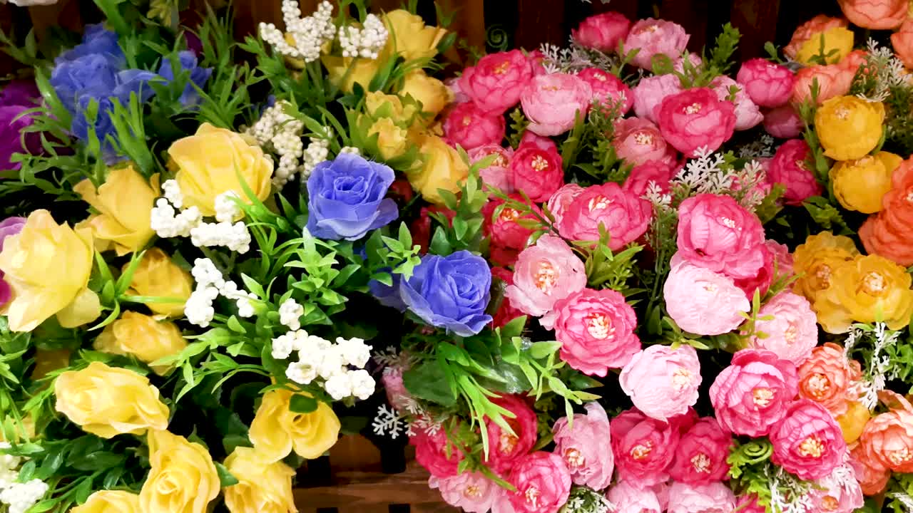 다채로운 가짜 화분 장식