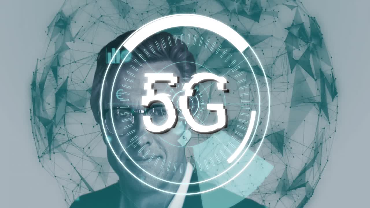 animazione dell'interfaccia digitale con icone e elaborazione dei dati. tecnologia di rete informatica globale 5g