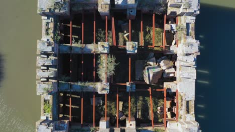 vista aérea de los restos de un fuerte del siglo xix en st.