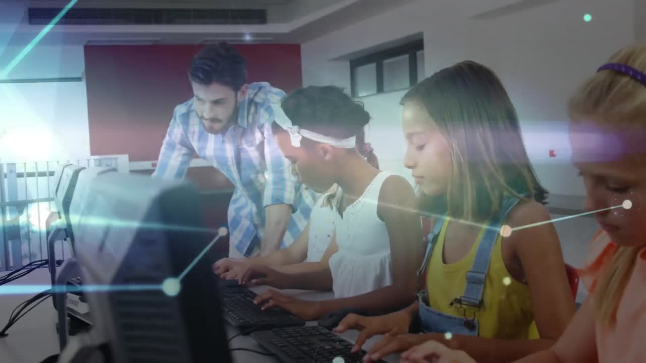 animación de la red de conexiones entre maestros y escolares que utilizan computadoras