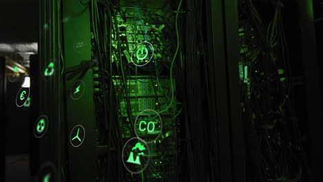 animazione di eco-icone e elaborazione di dati digitali su server informatici