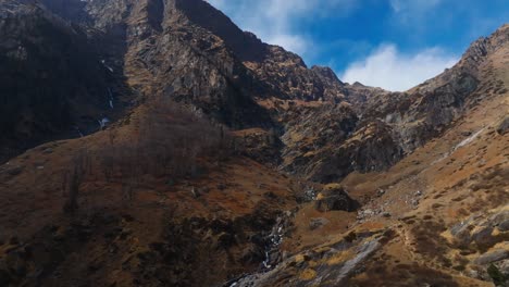 Footage-of-Lahaul,-Spiti-Valley-showing-Winer-colours-of-the-frozen-mountains-of-the-Himalayas