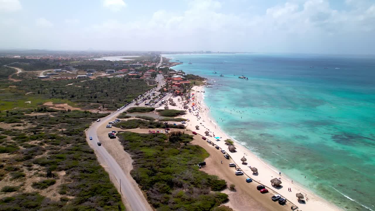 말모크 해변에서 아루바에 대한 공중 추진