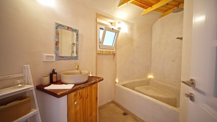 A nice bathroom in a bed and breakfast