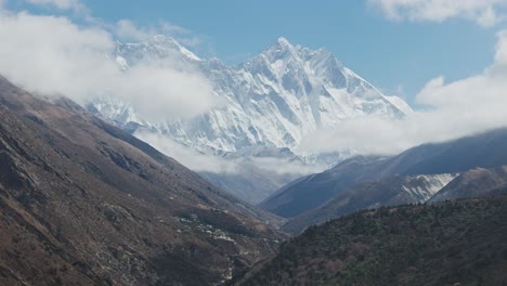 everest base camp trekking to nepal ebc 5364 meters
