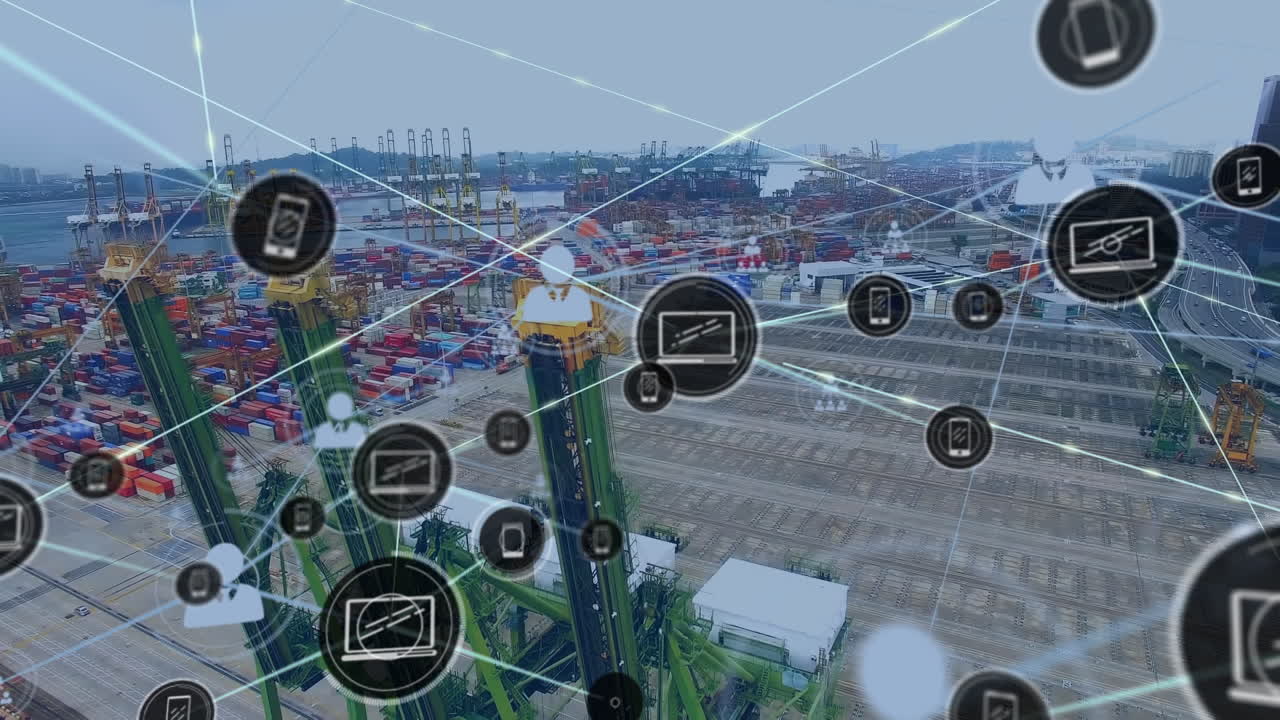 red de iconos digitales frente a la vista aérea del puerto