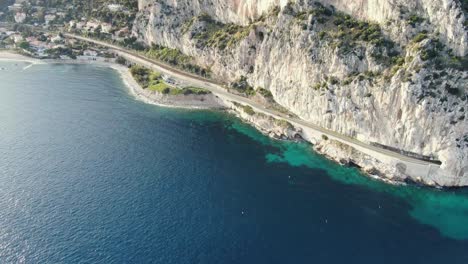 Schöne-Aufnahme-Des-Ozeans-In-Monaco